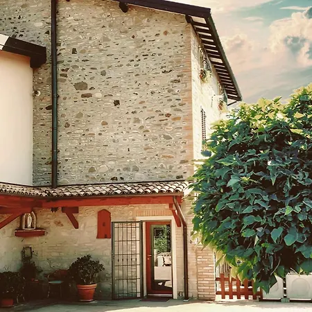Casa Due Marie Boutique Near Modena & Maranello بيت ضيافة 4*