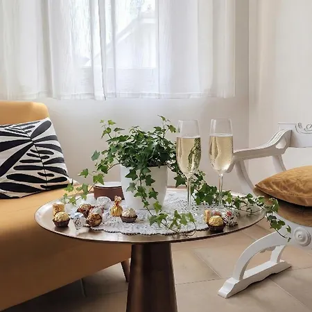 Gasthuis Casa Due Marie Boutique Near Modena & Maranello 4*